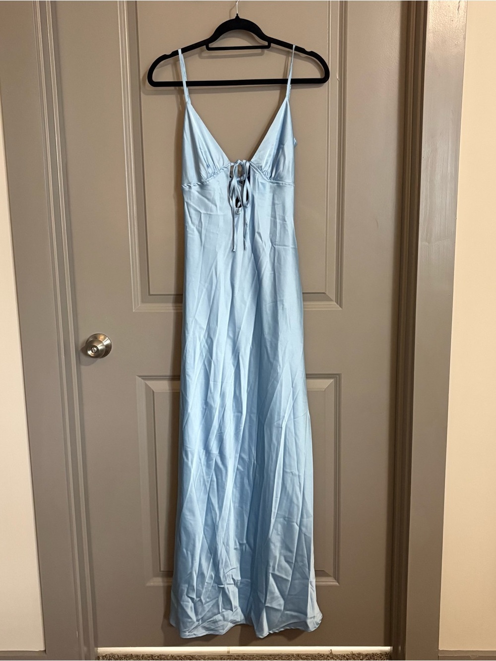 Peppermayo Flora Satin Maxi Dress in Ice Blue NWT Size 4 - Picture 3 of 5